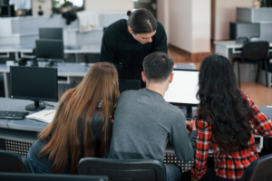 How to Choose the Right Study Abroad Program - Shaheen Advisor - 2025